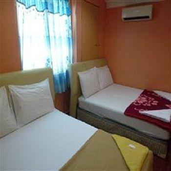 นิวเวฟโฮเต็ลบาทูเคฟส์ Hotel Batu Caves ภายนอก รูปภาพ