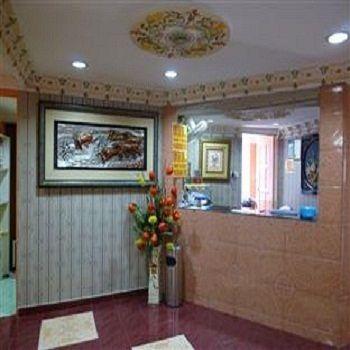 นิวเวฟโฮเต็ลบาทูเคฟส์ Hotel Batu Caves ภายนอก รูปภาพ