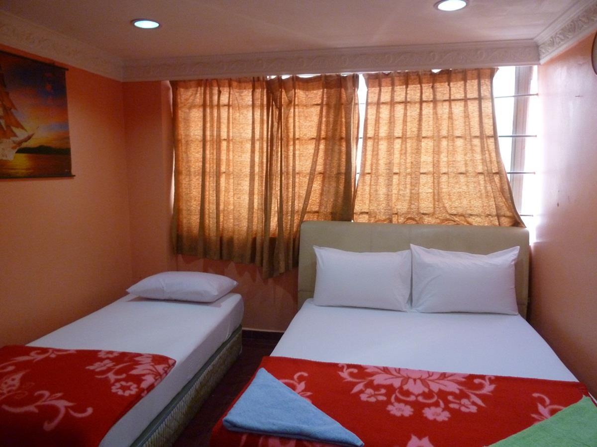 นิวเวฟโฮเต็ลบาทูเคฟส์ Hotel Batu Caves ภายนอก รูปภาพ